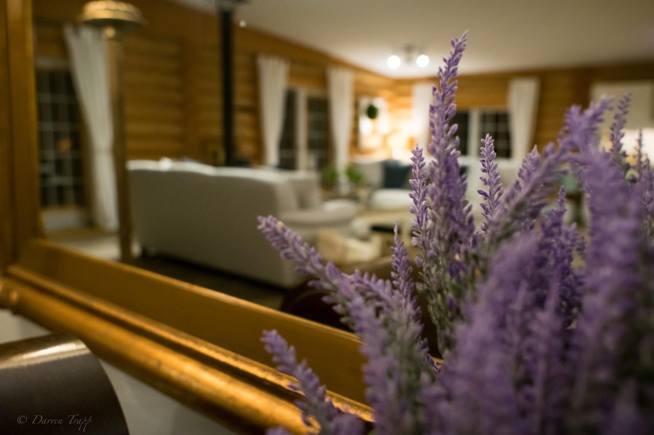 Whitewater Lodge โกลเดน ภายนอก รูปภาพ